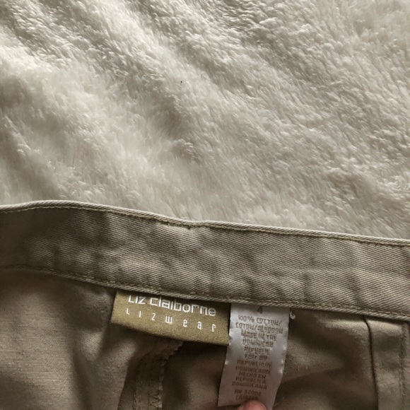 Liz Claiborne High-Waisted Khaki Shorts - Picture 3 of 3